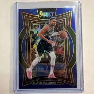 🔥Giannis Antetokounmpo Select concourse Basketball Card